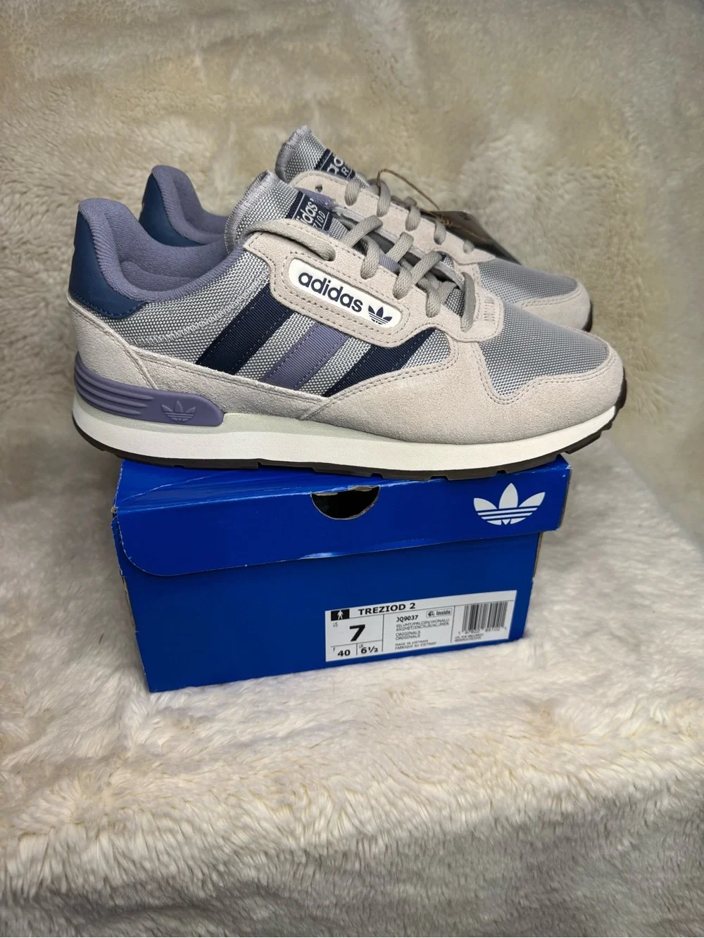 New in Box | Men’s Adidas Treziod 2 - Size 7